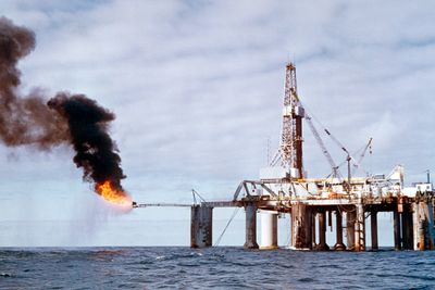 Torsdag var det 50 år siden oljefunnet på Ekofisk. I dag passerte oljefondet 10.000 milliarder kroner i verdi, mye takket være valutakursen.