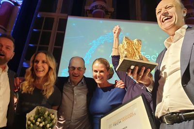 Nordic Semiconductor jublet over hovedprisen under Norwegian Tech Awards 2019. Nå seiler selskapet i motvind.