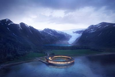 Et av prosjektene til Miris er et spektakulært hotell ved Svartisen i Nordland.