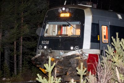 I november 2018 kollidertre et tog på vei til Hamar med en lastebil og sporet av mellom Koppang og Atna. Lastebilsjåføren omkom.