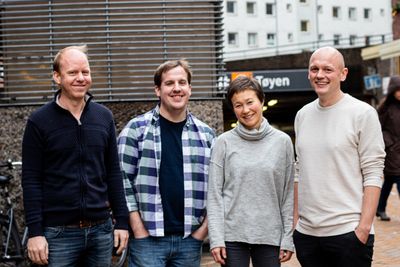 F.v.: Utviklere Tor Arvid Lund og Kevin Simons, designer June Trondsen og daglig leder Sigurd Seteklev.
