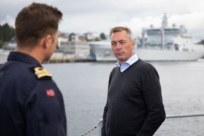 Forsvarsminister Frank Bakke-Jensen (H) er innstilt som ny fiskeridirektør.