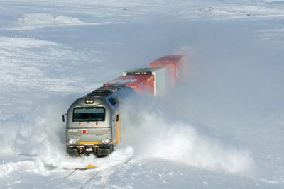 Det var et CargoNet-lokomotiv av samme type som var utsatt for bremsesvikt på Hønefossbanen i 2019. Dette bildet er av CD 312 006 på Saltfjellet.