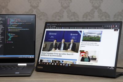 Lenovo Thinkvision M14 er veldig praktisk hvis du er mye på farten, og ofte trenger mer skjermplass.