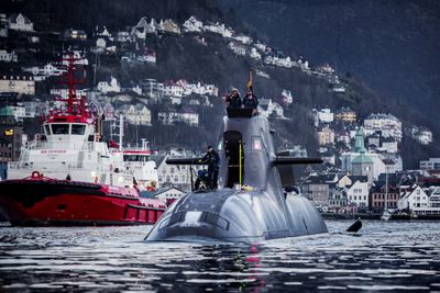 Den nye 212CD-klassen vil bygge på 212A-designet, her representert tyske U-32 i havna i Bergen.