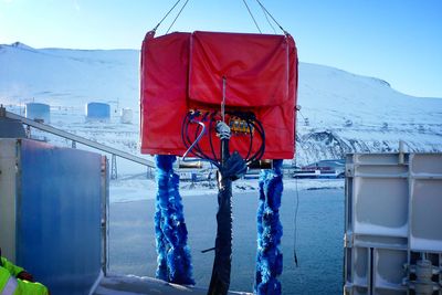 Arctic Foxtail er et oljevernsystem som takler temperaturer ned til minus 20, og som også kan ta opp oljesøl fra områder med sjøis, noe som har vært en utfordring for bransjen. 