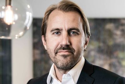 Niklas Stenberg er administrerende direktør i Addtech, milliardkonsernet som ble lammet av kryptovirus i fjor høst. En rekke norske datterselskaper ble også rammet.