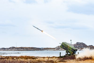 Luftvernartilleribataljonen (LvBn) fra Ørlandet skyter med NASAMS III-luftvern på Andøya i 2019.