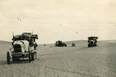 I 1922 la fem Citroën-biler ut på en 3200 km lang kjøretur gjennom Sahara. Nå skal ferden gjentas - elektrisk. 