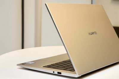 Huawei Matebook D14.