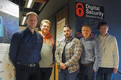 De gjør den digitale dagen tryggere: Fra venstre: Nils Gruschka, Morten Weea, Vasileios Mavroeidis, Audun Jøsang og László  Erdödi.