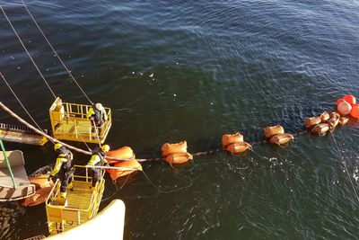 Her legges en sjøkabel fra Nexans kabelleggeskip Skagerrak. De siste årene har det blitt lagt og planlagt mange nye fiberforbindelser til Norge. 