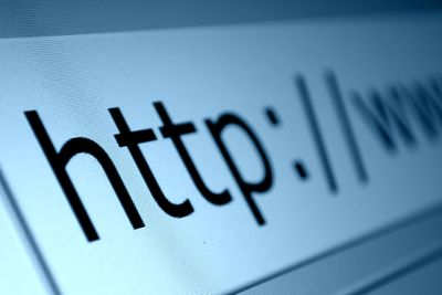 URL-en i seg selv er en svært vellykket oppfinnelse, selv om det samme ikke kan sies om alle delene den kan bestå av.