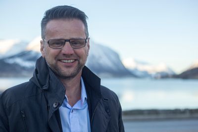 Enivest-sjef Nandor Helgheim foreslo sist uke å øke bevilgningene til fiberbasert bredbånd. Mandag fulgte Stortinget opp med en koronakrisepakke på 150 millioner ekstra til bredbånd, dog uten at teknologivalget er gitt.