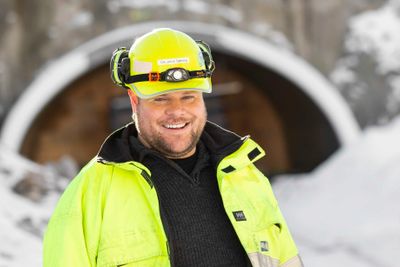 Ole Jakob Gjetrang, anleggsleder i Hæhre Entreprenør AS, har bygget tunneler over hele Norge.