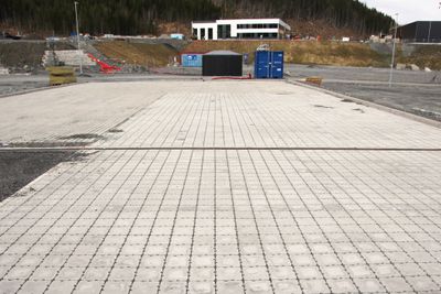 På Sveberg utenfor Trondheim er det etablert seks ulike testfelt for permeable dekker. 