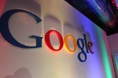 Google må stadig gjøre nye tiltak for å forhindre svindelannonser levert gjennom selskapets tjenester.