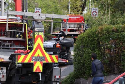 En mann omkom da feiebilen han kjørte veltet ved Lilleaker i Oslo onsdag.