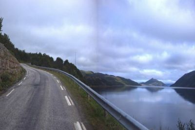 Fylkesvei 98 fra strekningen Tarmfjordvika-Smalfjordbotn.