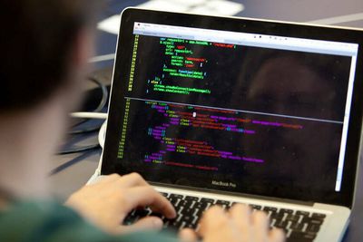 Det er betydelige fordeler med DevOps, viser undersøkelse, selv om ikke alt er rosenrødt.