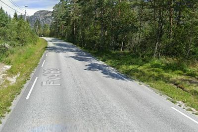 Fylkesvei 468 rett nord for Tonstad i Sirdal i Agder.