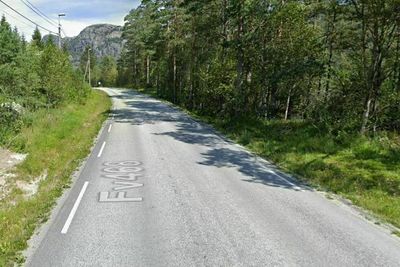 Fylkesvei 468 rett nord for Tonstad i Sirdal i Agder.