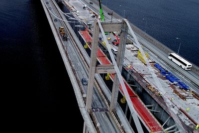 Rivingsarbeidene av den gamle Varoddbrua vil vare omtrent fem måneder.