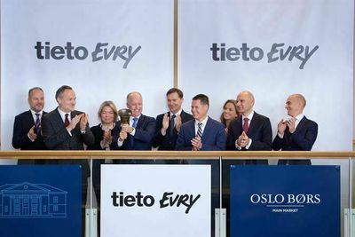 Tietoevry ved konsernsjef Kimmo Alkio da fusjonen formelt var overstått. I desember 2019 var aksjen klar til handel på børsene i Helsinki, Stockholm og Oslo.