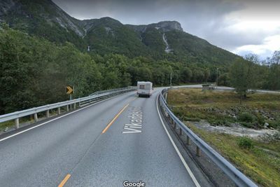 Fylkesvei 53 over Årøyni.
