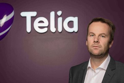 Kommunikasjonsdirektør Henning Lunde i Telia mener det ikke gir særlig mening å bruke reklamepenger i TV 2s kanaler.