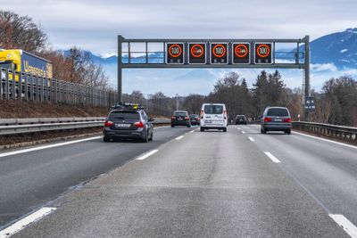 Det var færre dødsulykker på europeiske veier i april enn snittet for måneden. Bildet er fra autobahn sør for München i Tyskland 