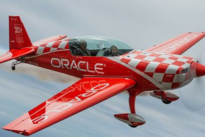Team Oracle på vei opp i skyene.
