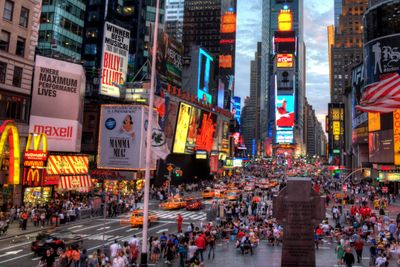 Store mengder nettannonser kan være plagsomt, men om det er verre enn reklame i den fysiske verdenen, kan nok diskuteres. Bildet er fra Times Square i New York.