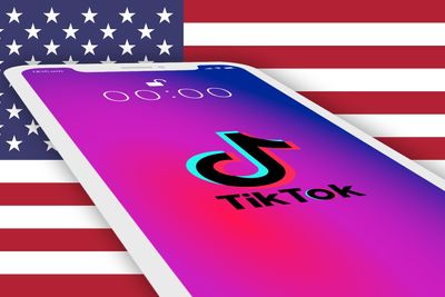 Partene som forsøker å sikre fortsatt liv for Tiktok USA, virker ikke å være enige om hva de har avtalt.