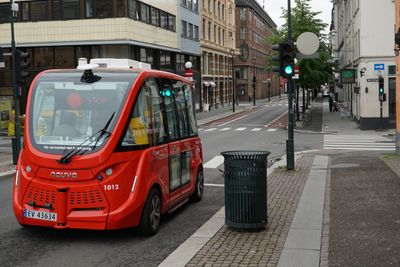De selvkjørende bussene i Ski vil trolig bli mindre enn de som har gått i Oslo, men foreløpig er ikke Ruter helt sikker på hvordan bussene vil bli. 