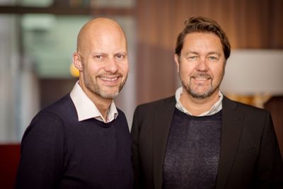 Gründer og daglig leder Christian Pritchard og styreleder Arild Hustad i Nortel, en mobiloperatør som retter seg mot små- og mellomstore bedrifter. Selskapet leier plass i Telenors mobilnett.