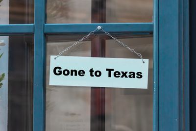 Flere av de store teknologiselskapene velger nå å flytte hovedkvarterene sine til fra Silicon Valley til Texas.