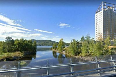 Oset der elva Brumunda renner ut i Mjøsa. Her skal det komme ny gang- og sykkelbru.