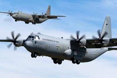 Danske og norske C-130J skal vedlikeholdes i England i opp til sju år framover (montasje).
