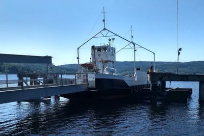 De nye fergekaiene til Randsfjordferga skal stå ferdig i løpet av august.