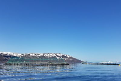 ABB elektrifiserer arbeidsbåt for en av verdens første oppdrettsanlegg for torsk