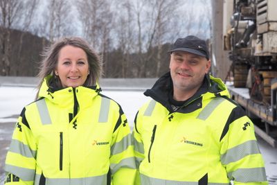 Eva Kvalvik og Bengt Hangeland i Veisikring avdeling Profilbetong. 