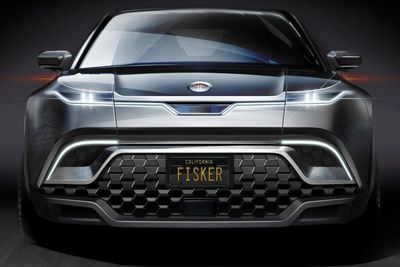 Fiskers elbiler skulle fra 2023 være utstyrt med solid-state batterier. Slik blir det ikke.