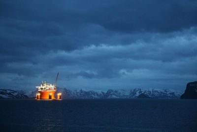 Goliat nord for Hammerfest får deler av sin energi gjennom en kraftkabel fra land. Foto: Roald Ramsdal