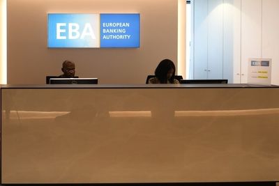 Den europeiske banktilsynsmyndighet har måttet stenge epostserverne etter å ha oppdaget at disse var blitt kompromittert.