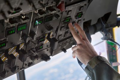 Illustrasjonsbilde fra et Hercules C-130J-fly over Dovrefjell etter en flygning til Jan Mayen. Store deler av Norges IT-næring har vært involvert i den nå avlyste anskaffelsen til gigantprosjektet Mast.