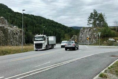 Nå skal det bygges en drøy kilometer med nye og bedre E134 sør for Mælefjelltunnelen i Telemark. 