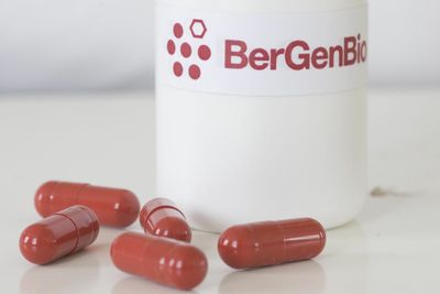Medisinen bemcentinib fra det norske bioteknologiselskapet Bergenbio er testet på covid-19-pasienter med gode resultater. 