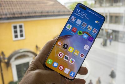 Huawei P40 Pro er blant mobilene som rammes av Android-utestengningen, men nå ser det ut til at Huaweis egen Android-konkurrent snart ankommer.