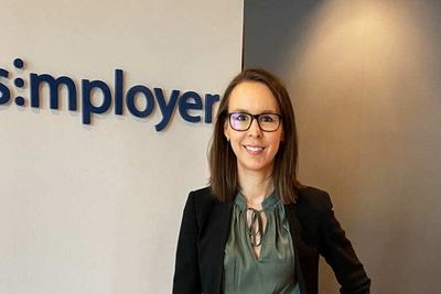 Tina Victoria Austdal Andersen er ansatt som chief product officer (CPO) i Simployer.